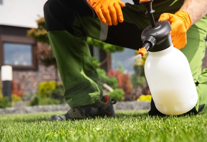 lawn fertilizing using a liquid sprayer