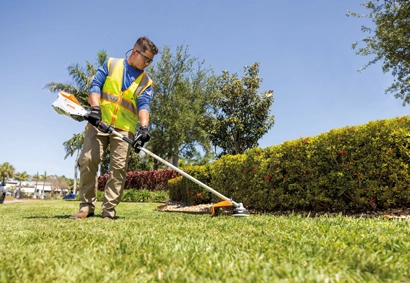 Battery lawn maintenance equipment